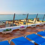 Avenida Hotel