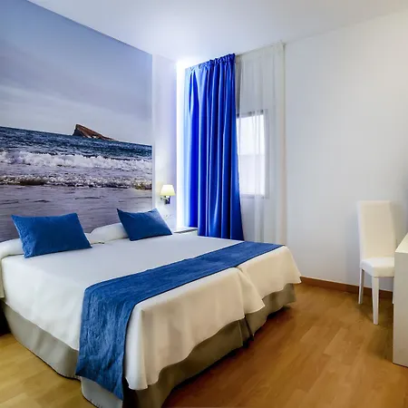 Hotell Avenida 4*