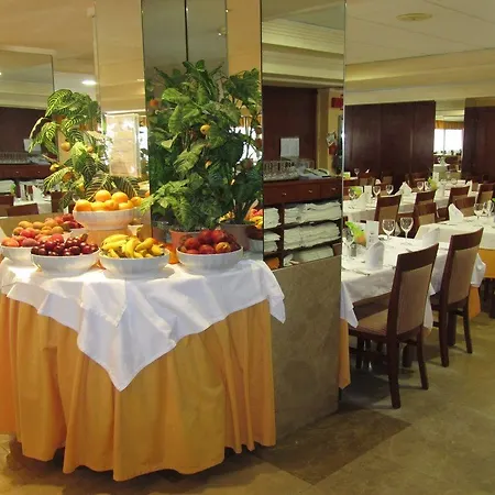 Avenida Hotell