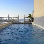 Hotel Avenida 4*