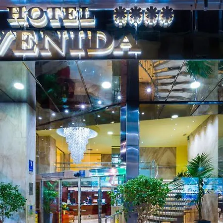 מלון Avenida 4*