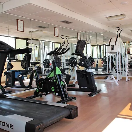 Avenida ホテル 4*