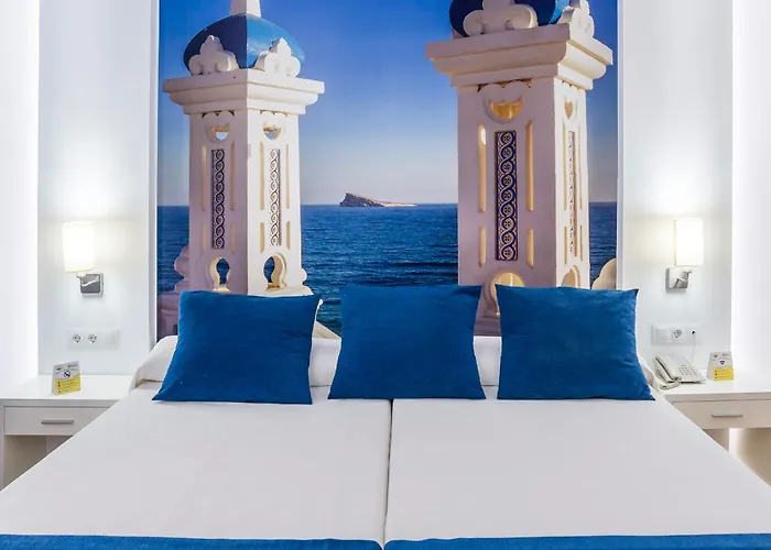 Avenida Hotel 4*