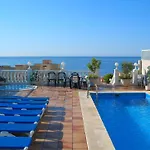 Avenida 4*