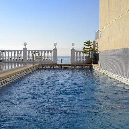 Hotel Avenida 4*